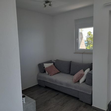 Apartmani Antea Starigrad Paklenica Oda fotoğraf