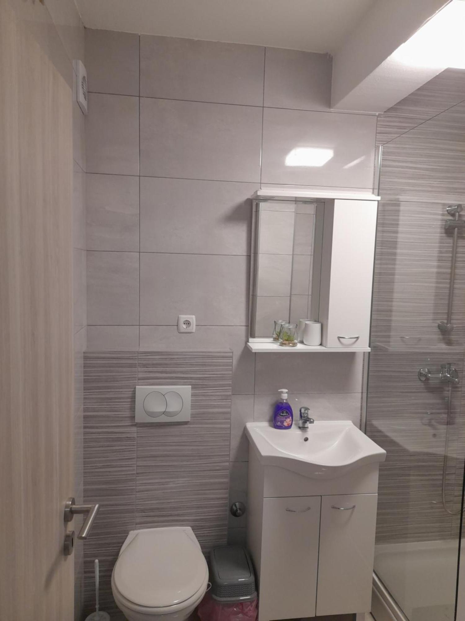 Apartmani Antea Starigrad Paklenica Oda fotoğraf
